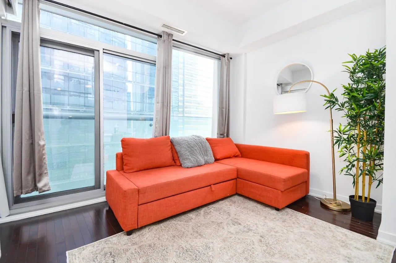 Minutes Walk To Scotiabank Arena,Tiff, Mtcc,Cn Tower Condo Downtown Toronto Canada