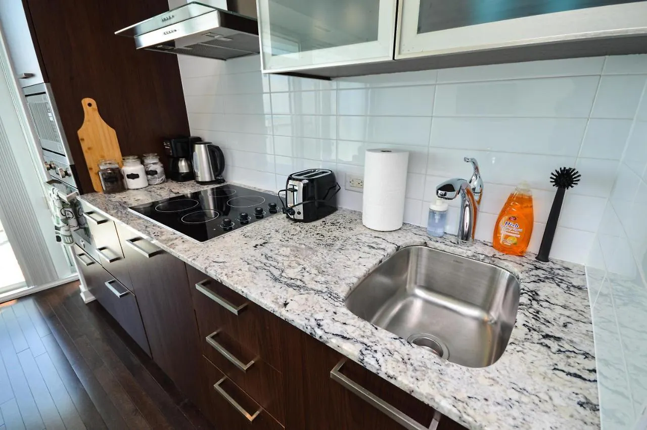 Minutes Walk To Scotiabank Arena,Tiff, Mtcc,Cn Tower Condo Downtown Toronto 0*,  Canada
