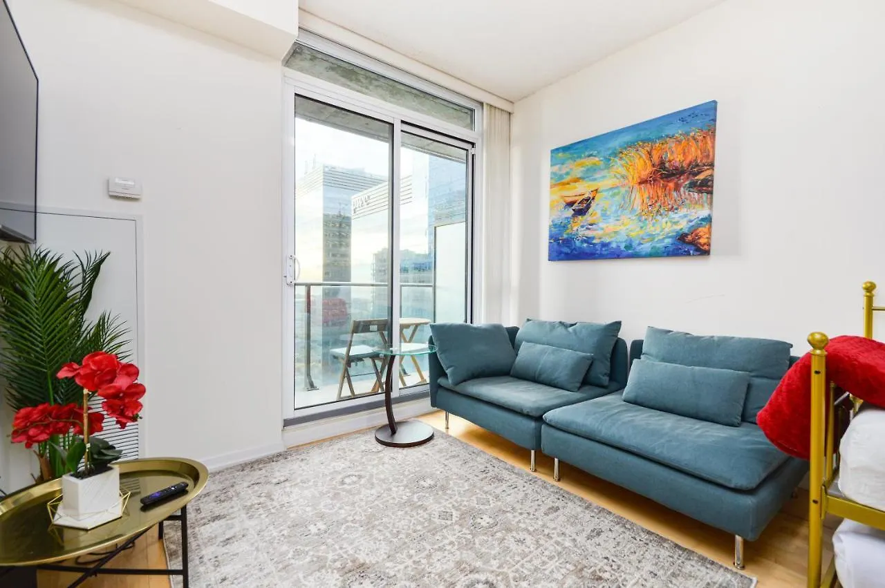 Minutes Walk To Scotiabank Arena,Tiff, Mtcc,Cn Tower Condo Downtown Toronto
