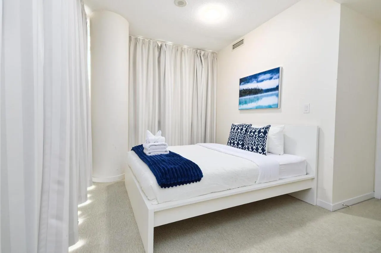Minutes Walk To Scotiabank Arena,Tiff, Mtcc,Cn Tower Condo Downtown Toronto Apartment
