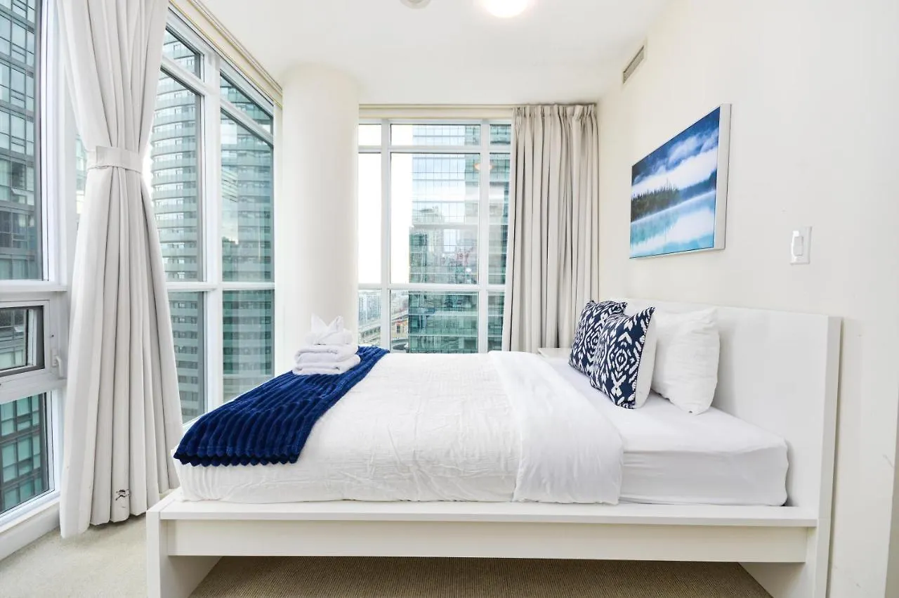 Minutes Walk To Scotiabank Arena,Tiff, Mtcc,Cn Tower Condo Downtown Toronto 0*,  Canada