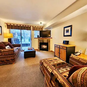 https://valhalla-by-whiski-jack.hotels-of-whistler.com